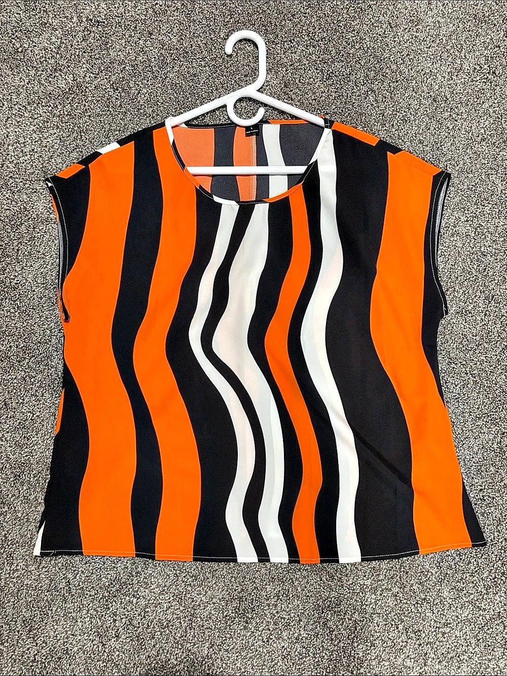 Abstract Striped Tank Top in Orange & Black Size Large